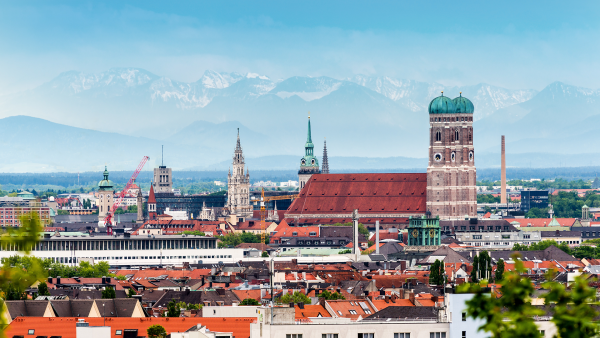 Panorama von München mit Liebfrauenkirche im Fokus