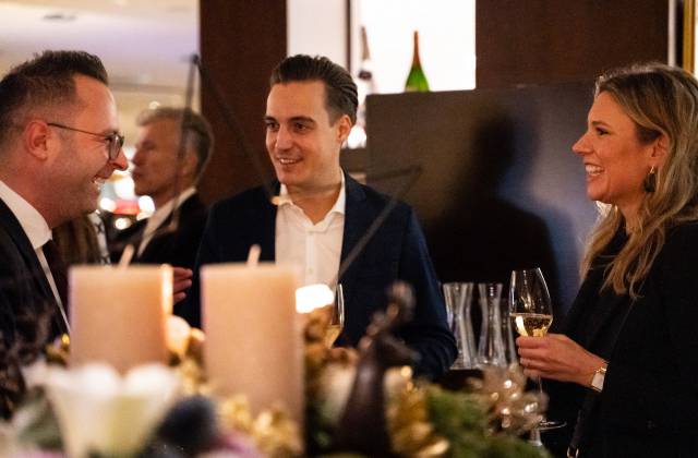 Weihnachtsbuffet am Abend