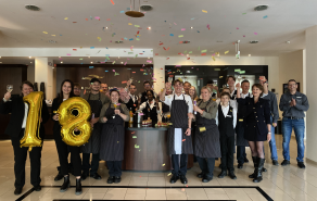 18 Jahre Hotel Vier Jahreszeiten Starnberg 🎉, Bild 1/1